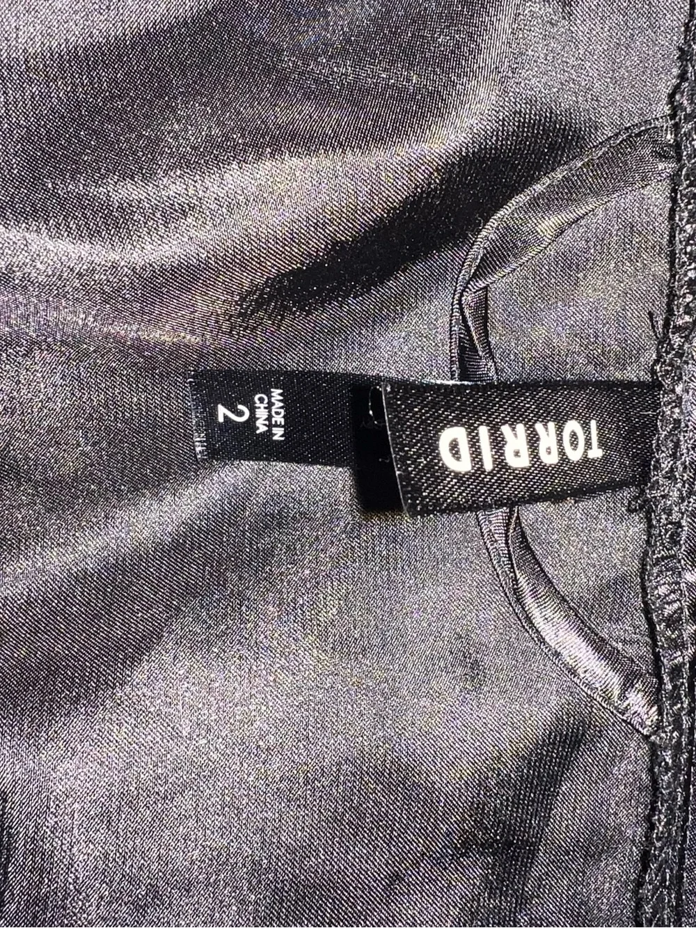 Torrid 2 (2X) Black Satin Lace-Trim Robe - Women's Intimates - Picture 7 of 7
